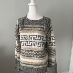 BLU PEPPER Gray and Cream Patterned Women's Sweater-Size M